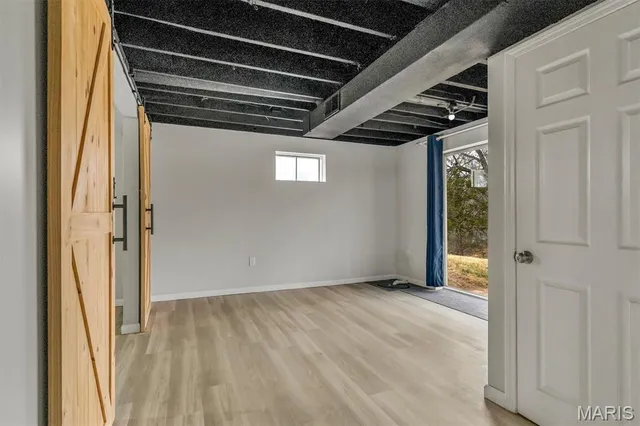 $314,900 | 5439 Valleyside Lane, St. Louis, MO 63128