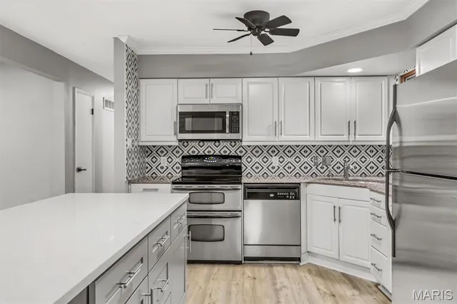 $314,900 | 5439 Valleyside Lane, St. Louis, MO 63128