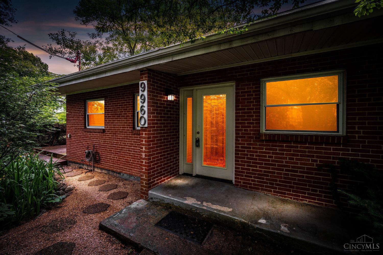 9960 Daly Road Cincinnati, OH 45231 - Photo 2 of 39 Gallery Image 2