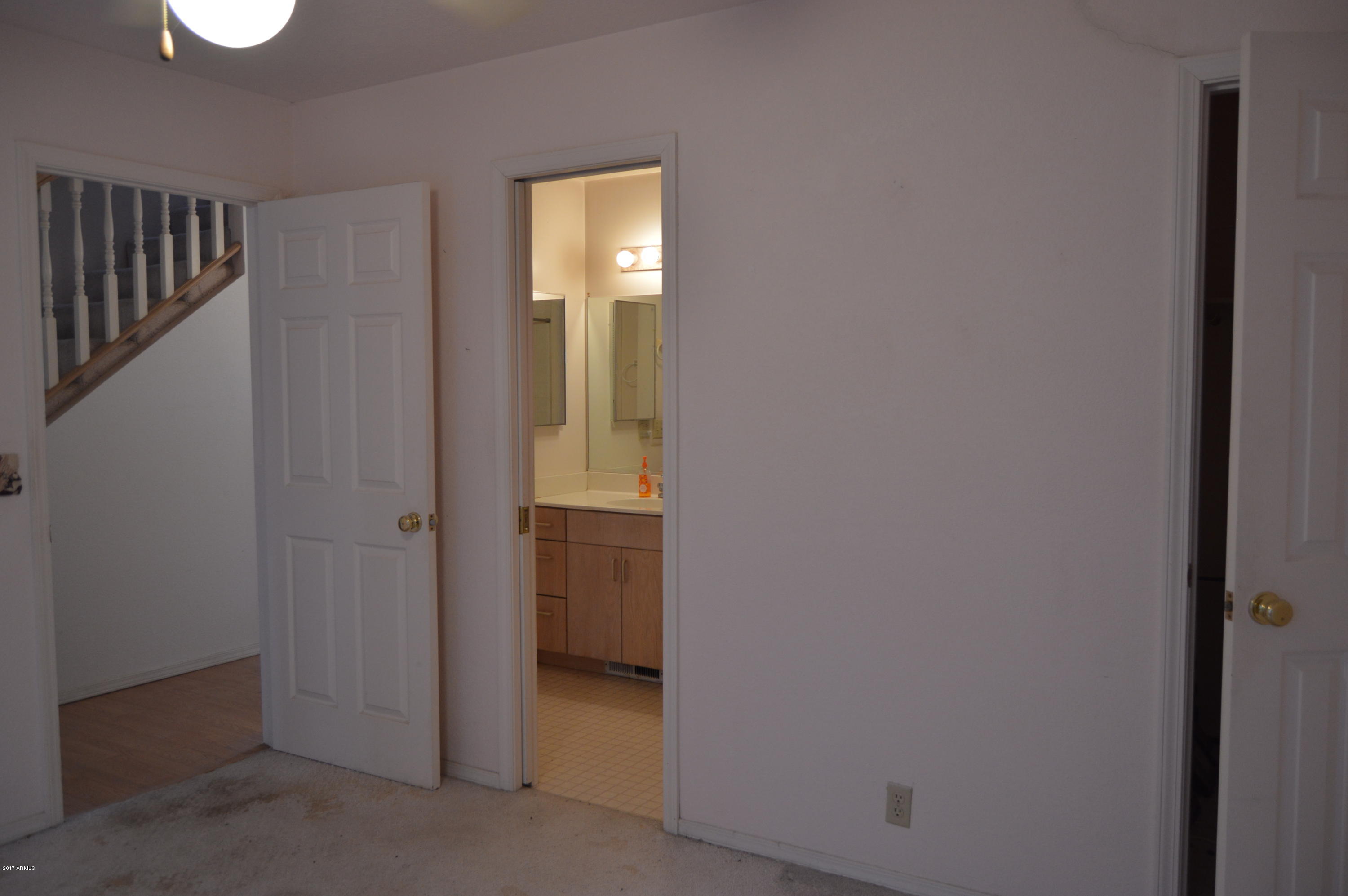 3545 Hidden Hollow Rimrock, AZ 86335 - Photo 6 of 11 Downstaris Master
