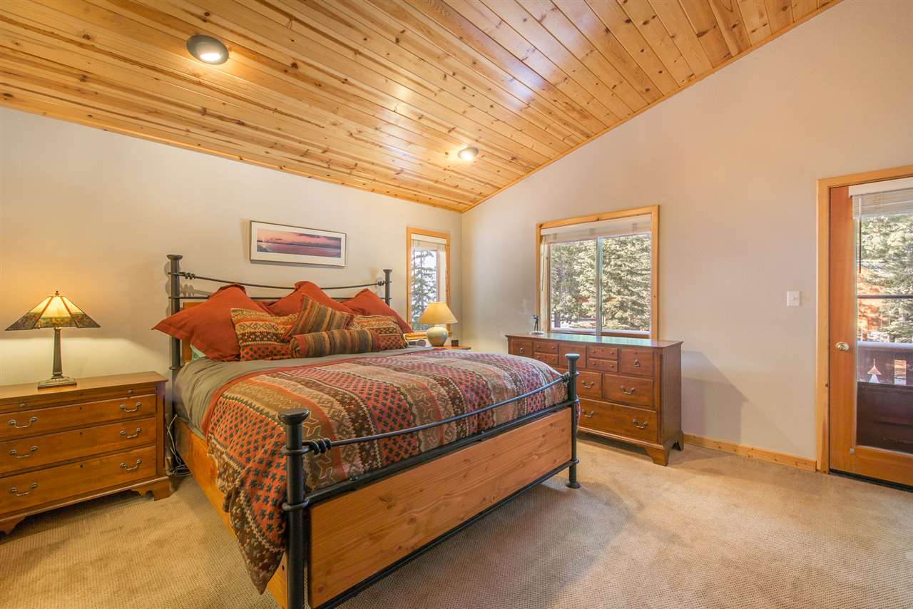 11531 Sun Valley Road Truckee, CA 96161 - Photo 6 of 14 Gallery Image 6