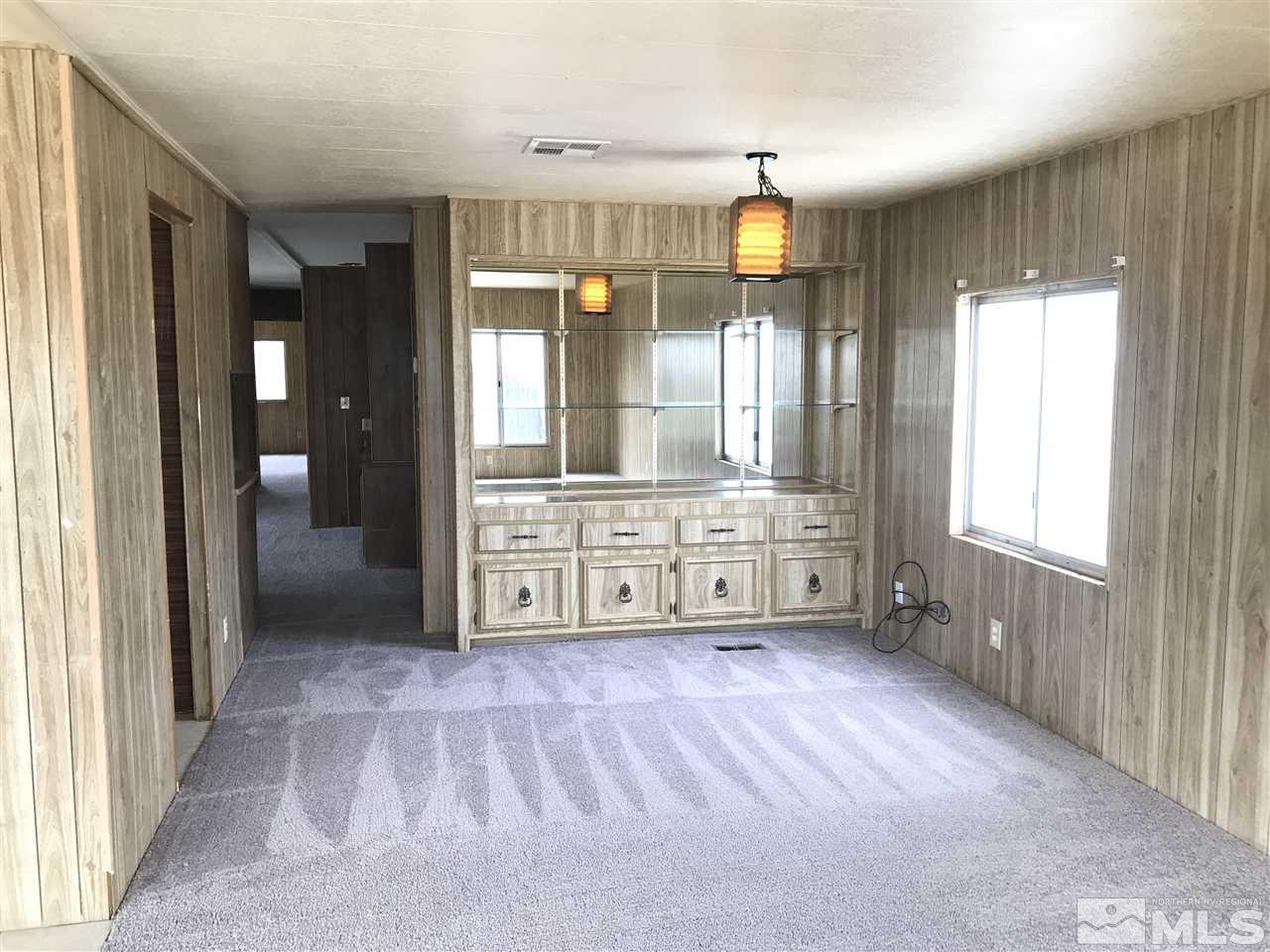 360 Randon Court Fernley, NV 89408 - Photo 4 of 25 Photo 4