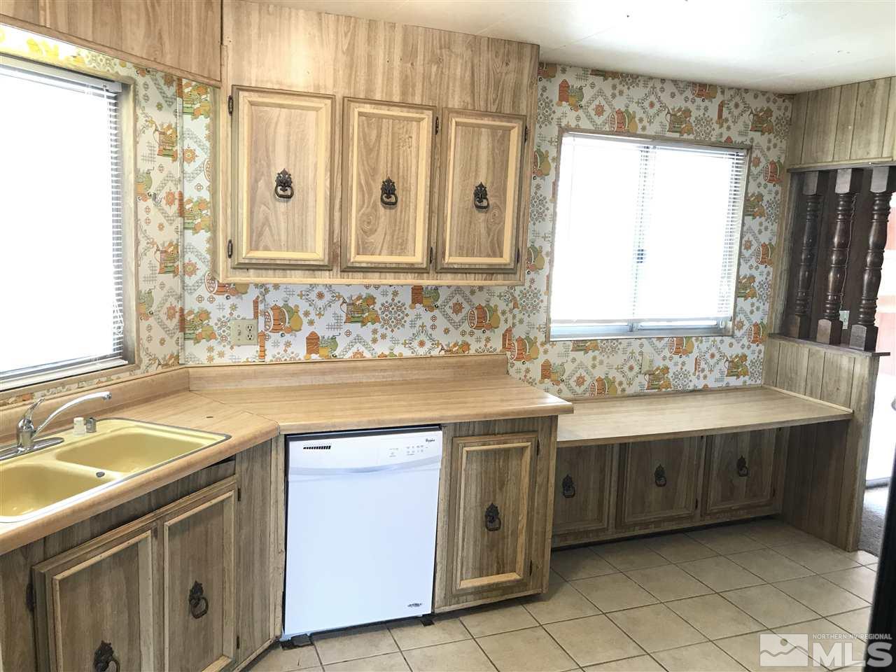 360 Randon Court Fernley, NV 89408 - Photo 5 of 25 Photo 5