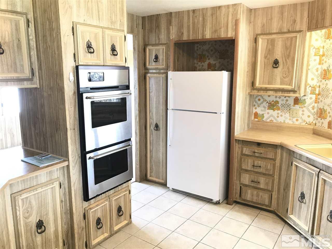 360 Randon Court Fernley, NV 89408 - Photo 7 of 25 Photo 7