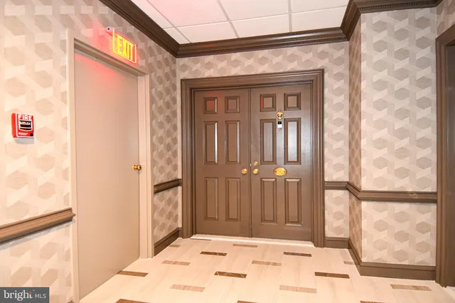 a view of an entryway of a building