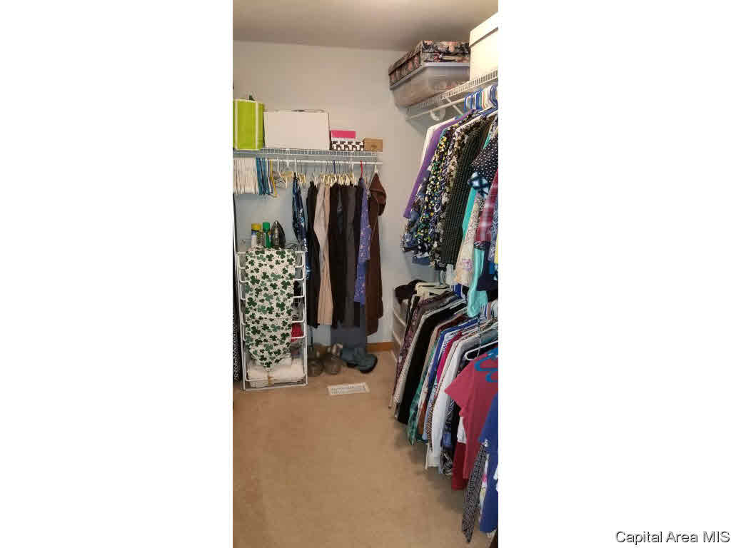 1710 Tern Place Springfield, IL 62711 - Photo 16 of 35 Gallery Image 16