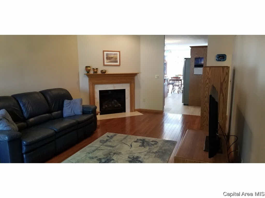 1710 Tern Place Springfield, IL 62711 - Photo 3 of 35 Gallery Image 3
