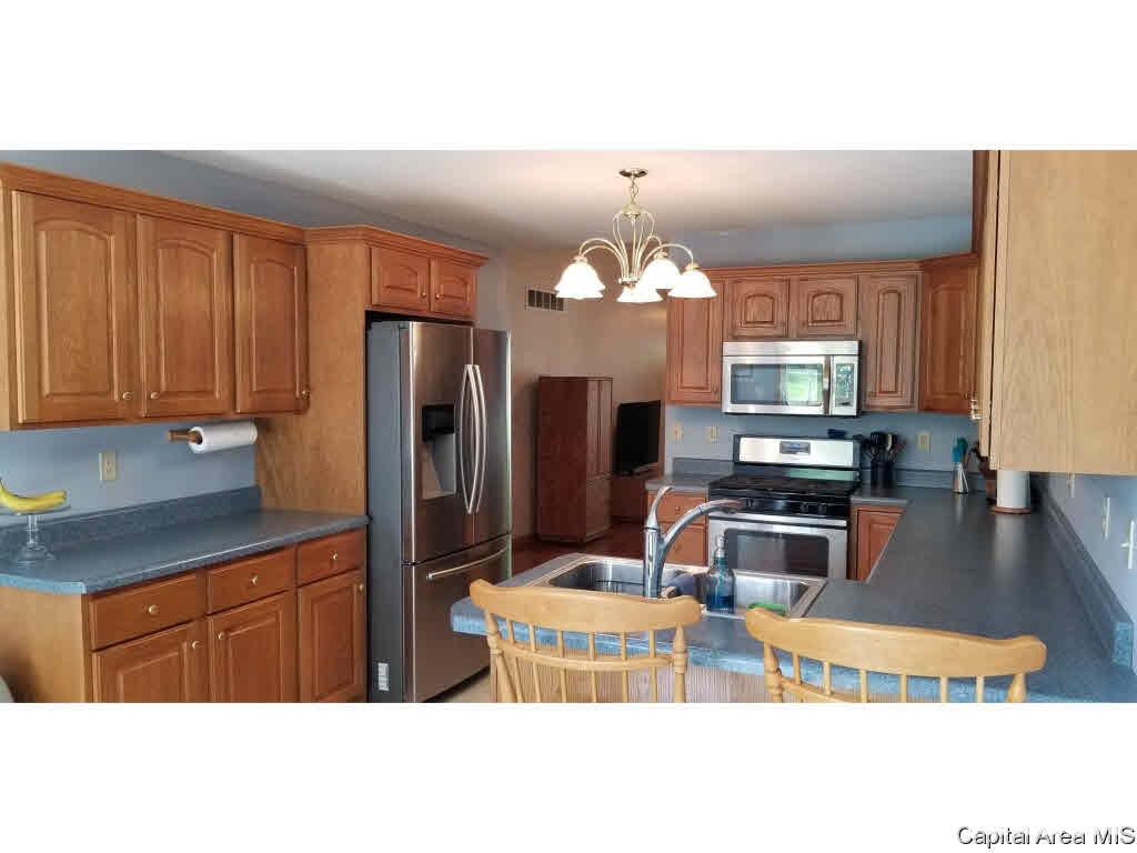 1710 Tern Place Springfield, IL 62711 - Photo 5 of 35 Gallery Image 5