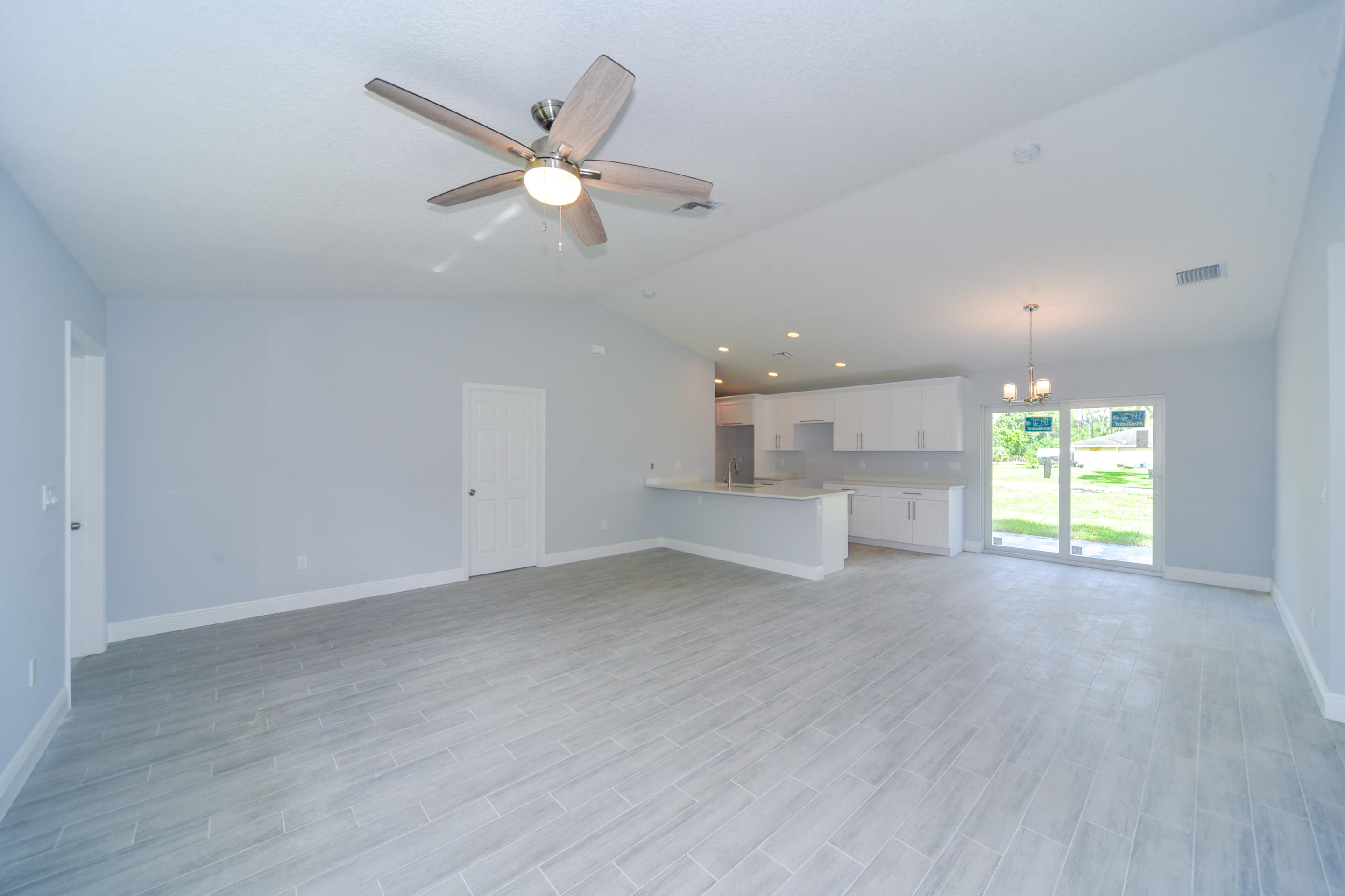 16179 88th Road North Loxahatchee, FL 33470 - Photo 10 of 37 Great room