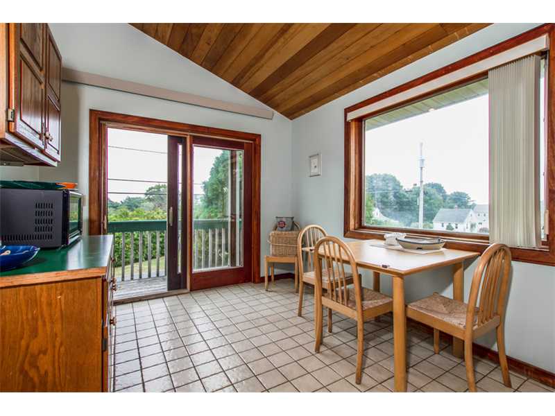 122 Conch Road Narragansett, RI 02882 - Photo 7 of 25 Kitchen.