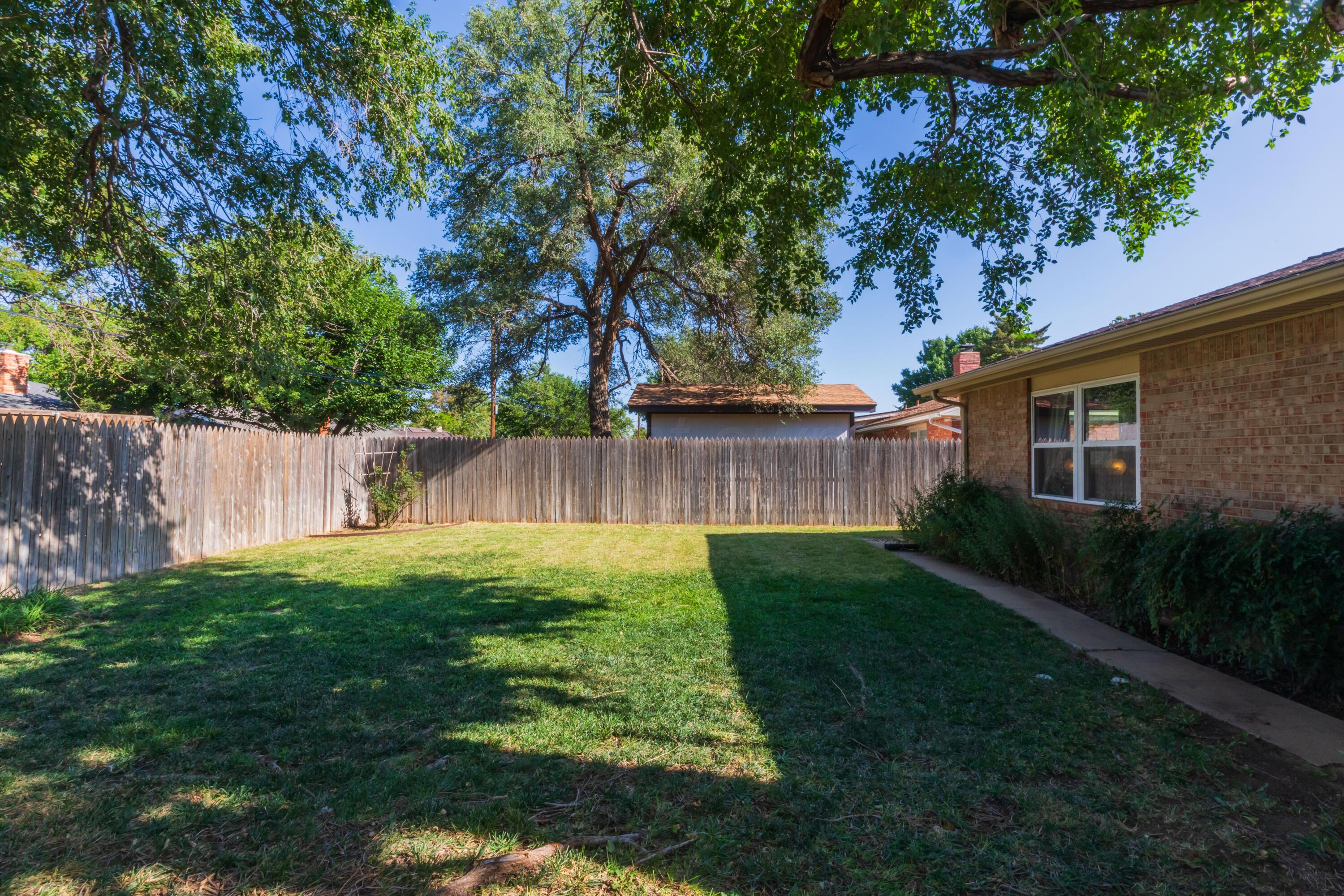 3714 Kingston Road Amarillo, TX 79109 - Photo 41 of 42 BACKYARD VIEW 2