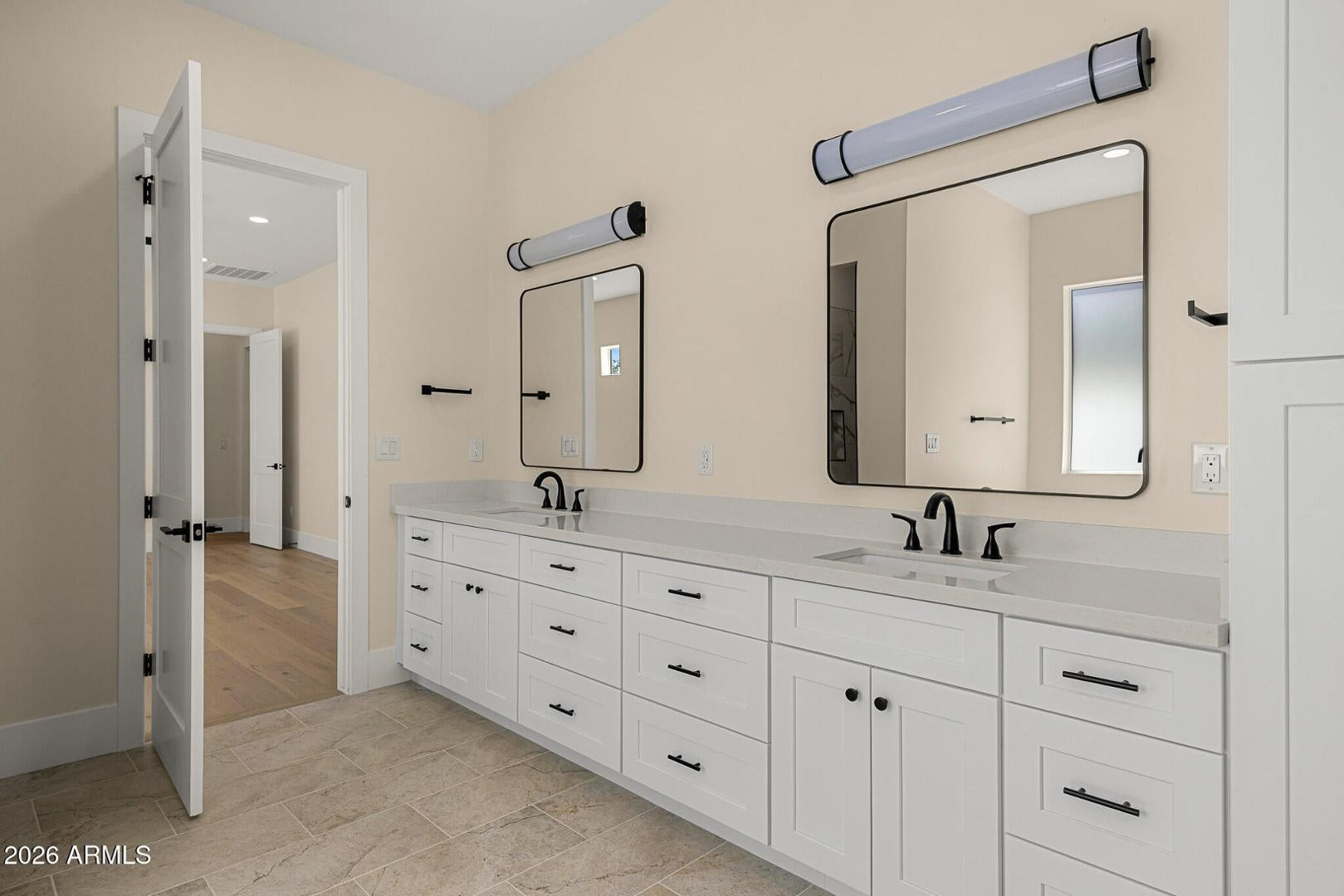 3002 North 53rd Place Phoenix, AZ 85018 - Photo 12 of 28 Photo #12