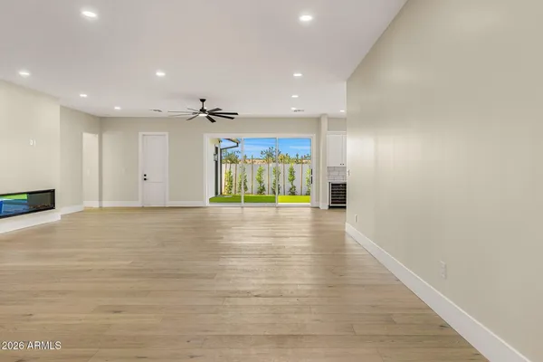 $10,000 | 3002 North 53rd Place, Phoenix, AZ 85018