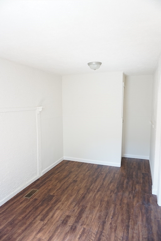 18 Sutherland Street Lowell, MA 01850 - Photo 11 of 28