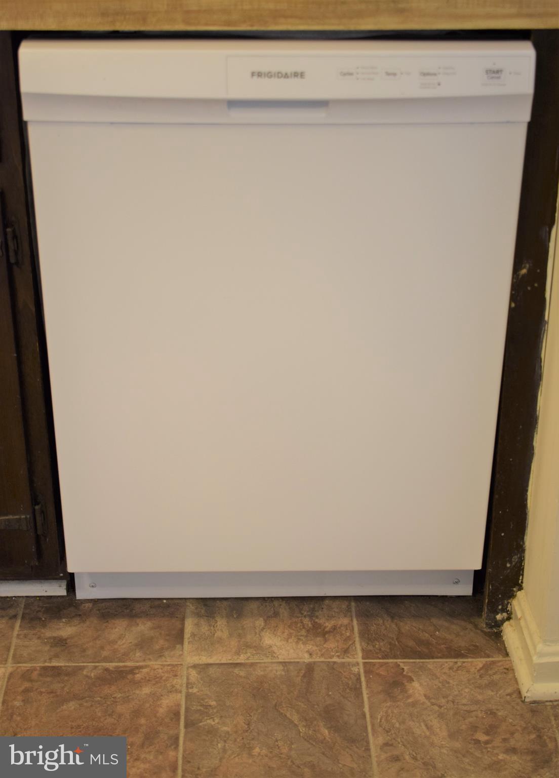 3294 Ryon Court Waldorf, MD 20601 - Photo 17 of 46 Dishwasher