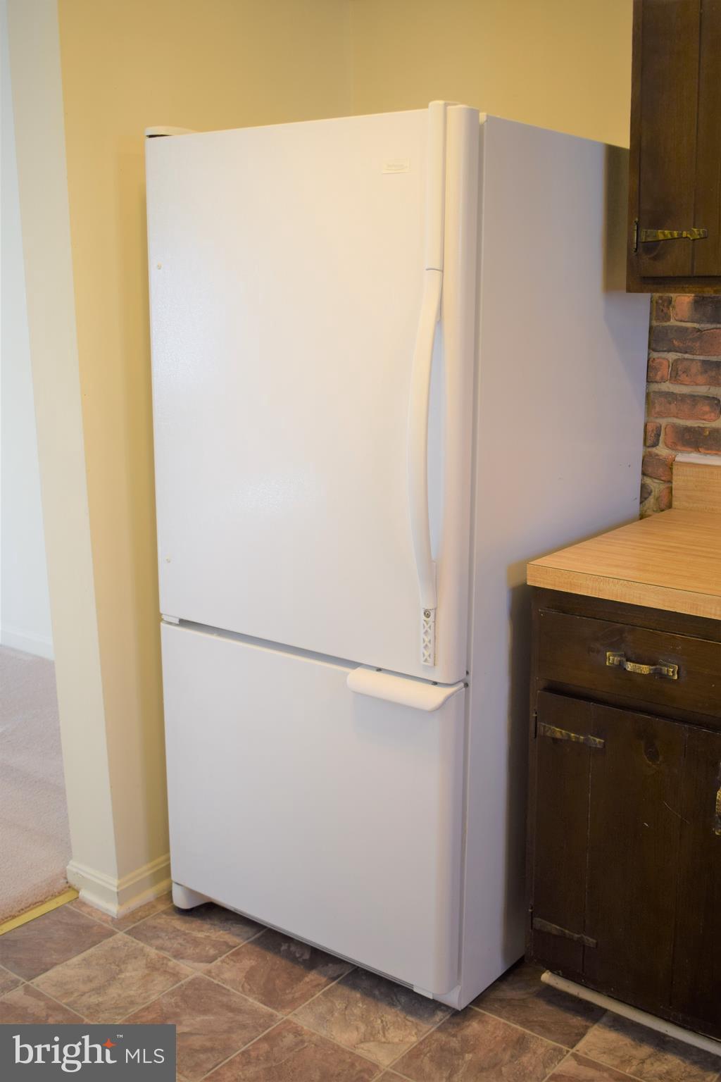 3294 Ryon Court Waldorf, MD 20601 - Photo 19 of 46 Large refrigerator with lower freezer