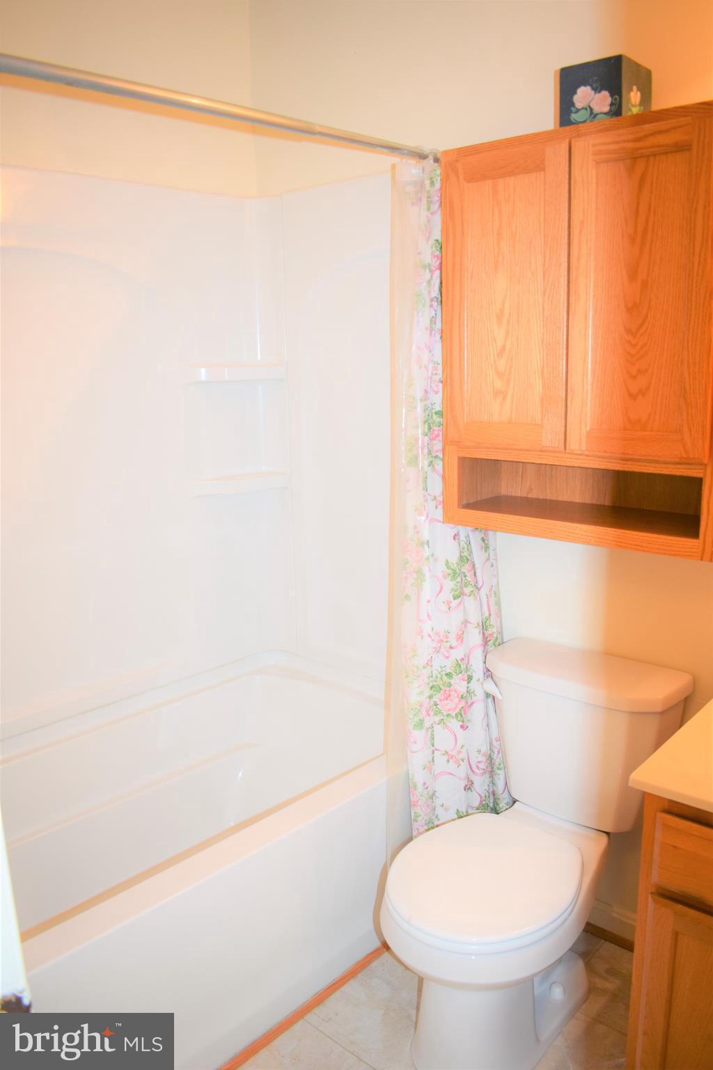 3294 Ryon Court Waldorf, MD 20601 - Photo 37 of 46 Full bathroom on upper level