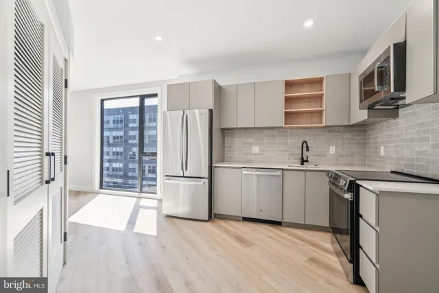 $2,650 | 3748-9 Lancaster Avenue, Unit 211, Philadelphia, PA 19104