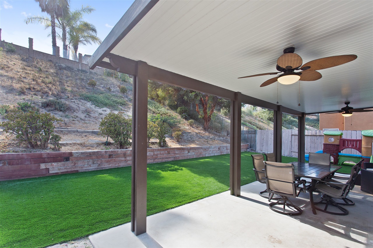 918 St Germain Road Chula Vista, CA 91913 - Photo 3 of 25 Gallery Image 3