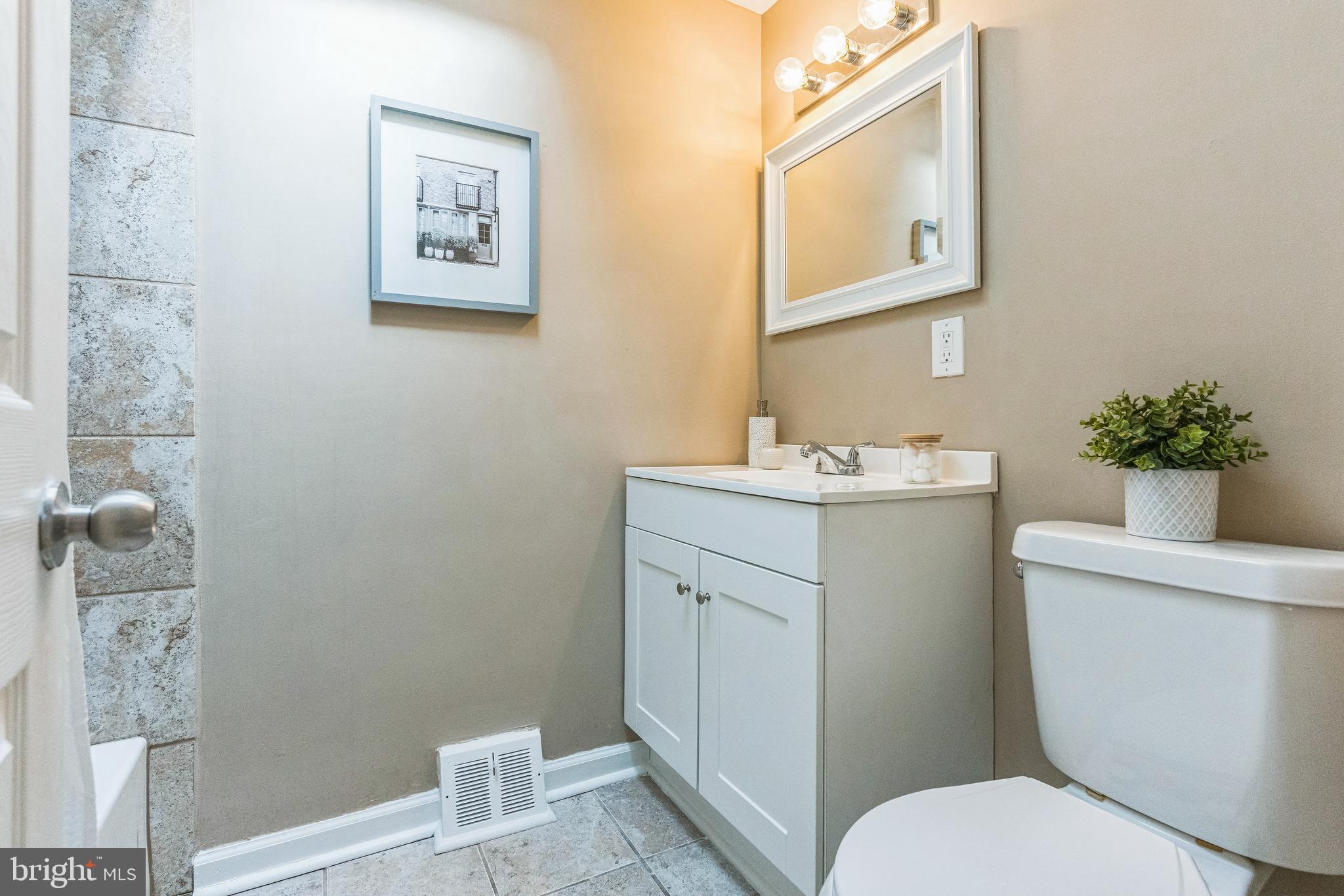 1681 Powell Road Brookhaven, PA 19015 - Photo 18 of 34 Main Bath room