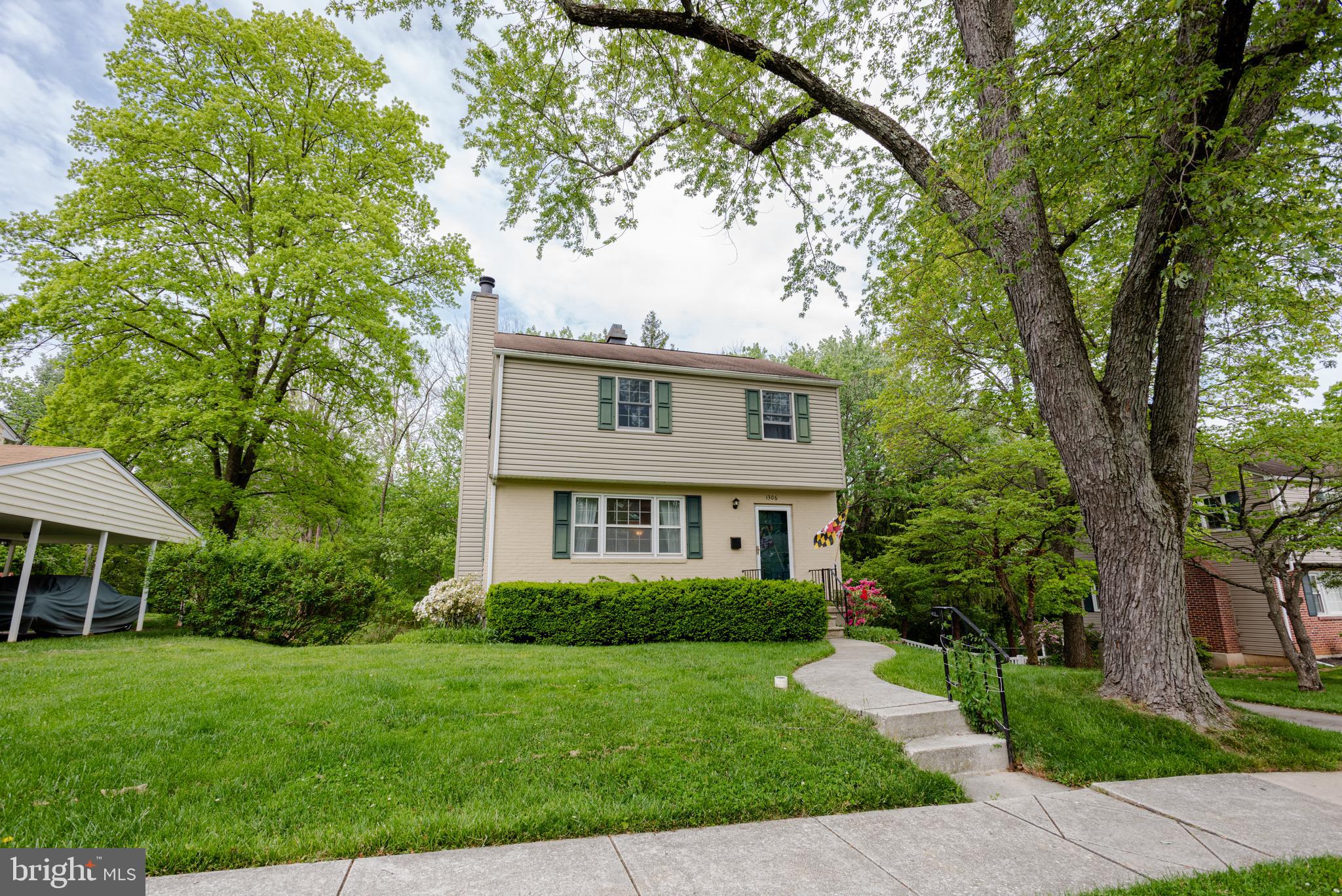 1306 Charmuth Road Lutherville-Timonium, MD 21093 - Photo 2 of 47 Sidewalks for strolls