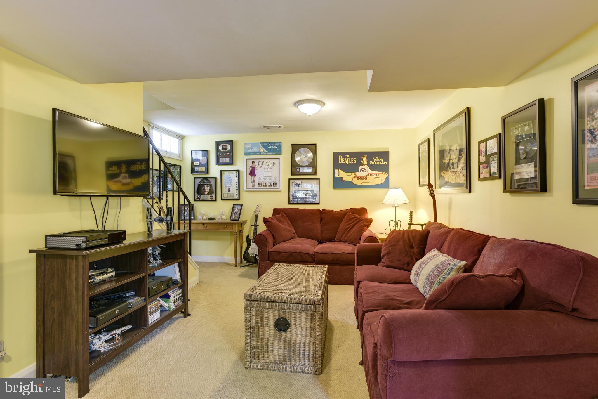 1306 Charmuth Road Lutherville-Timonium, MD 21093 - Photo 27 of 47 Huge space.