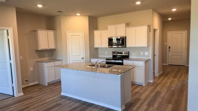 a front view of house with yard