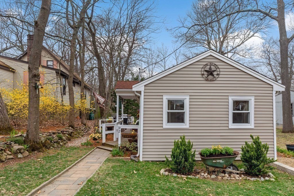92 Seaver Road Weymouth, MA 02189 - Photo 30 of 31 Gallery Image 30