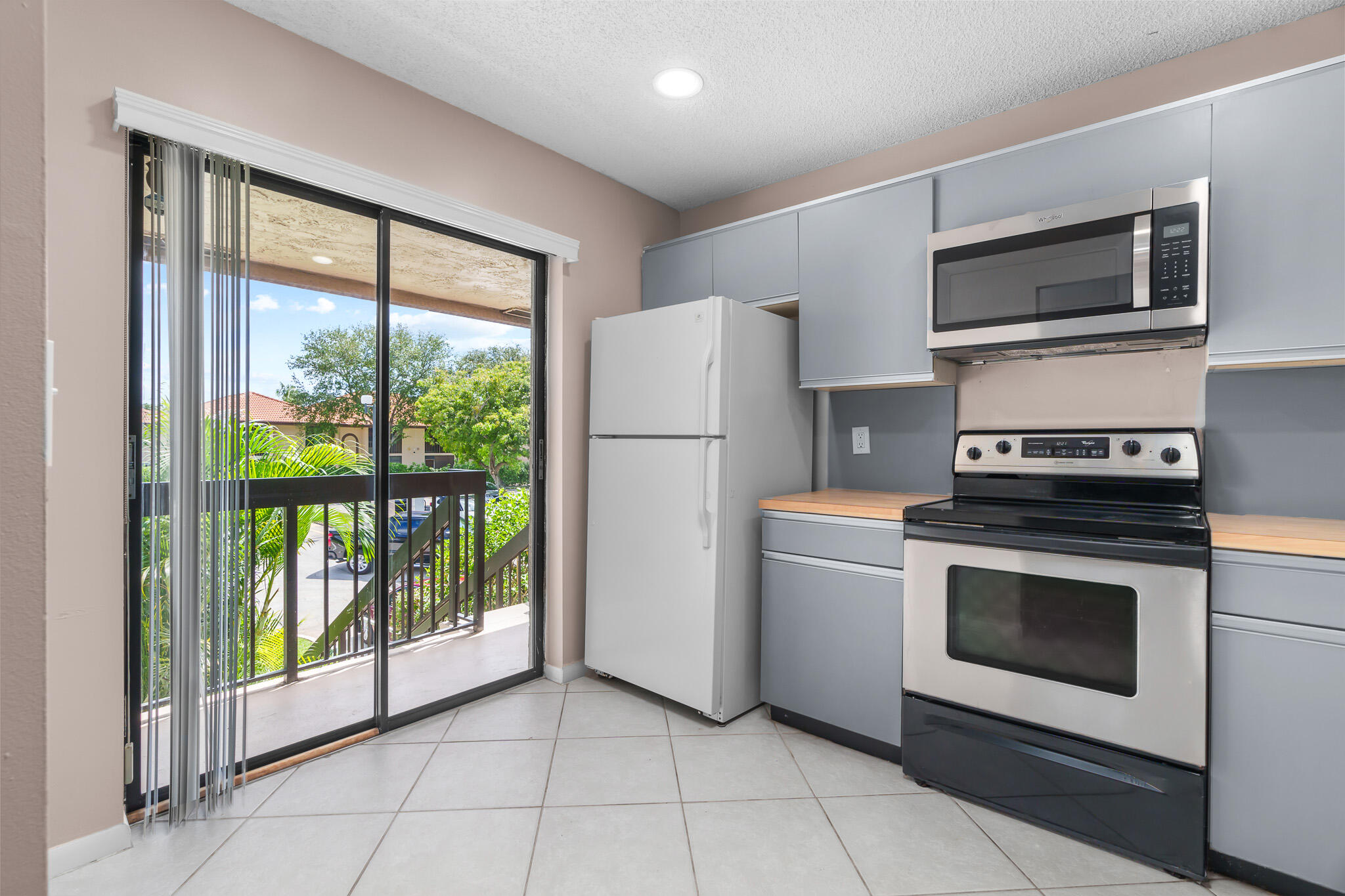 5201 West Club Circle, Unit 203 Boca Raton, FL 33487 - Photo 1 of 28 DSC06153