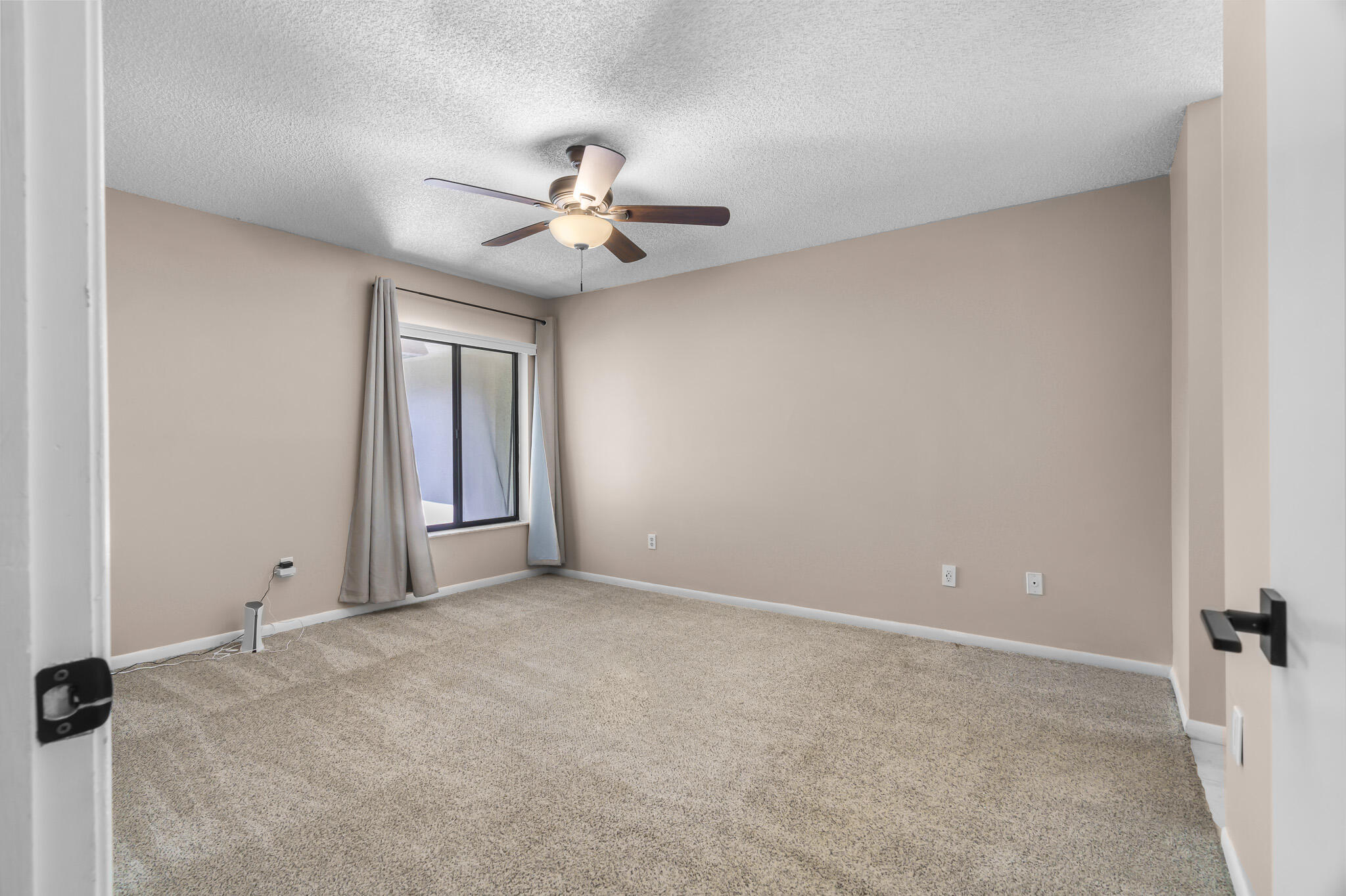 5201 West Club Circle, Unit 203 Boca Raton, FL 33487 - Photo 11 of 28 DSC06213