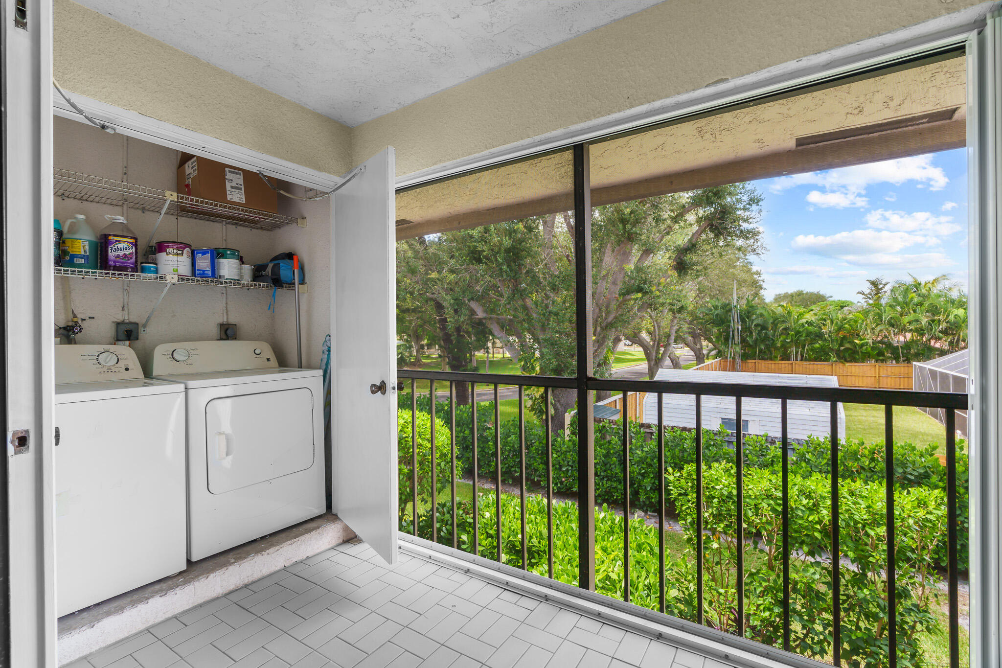 5201 West Club Circle, Unit 203 Boca Raton, FL 33487 - Photo 16 of 28 DSC06247