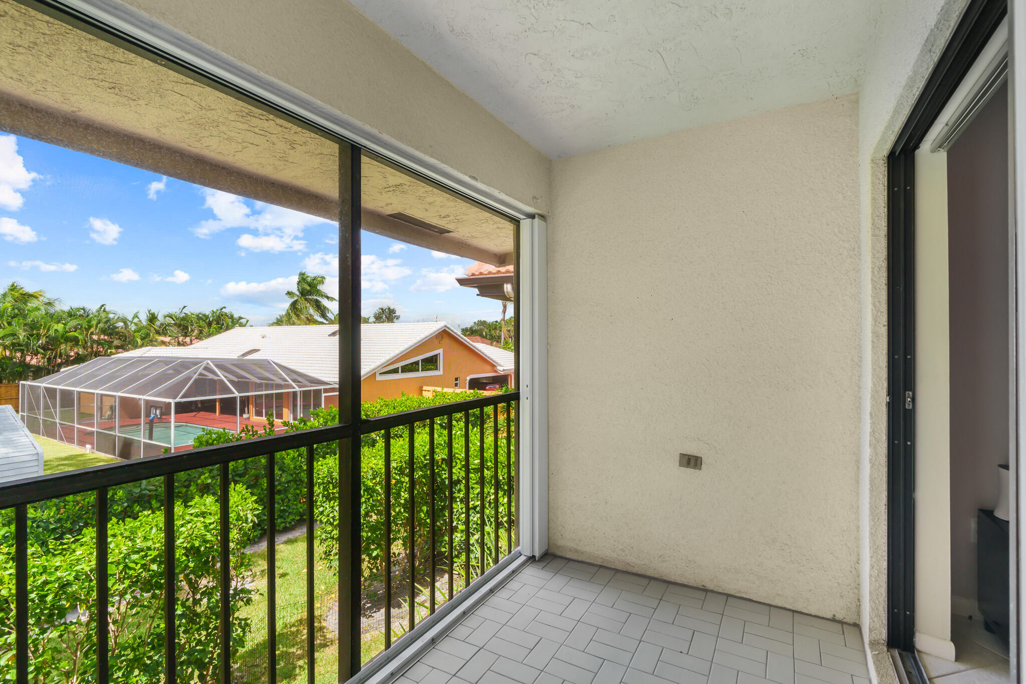 5201 West Club Circle, Unit 203 Boca Raton, FL 33487 - Photo 18 of 28 DSC06257