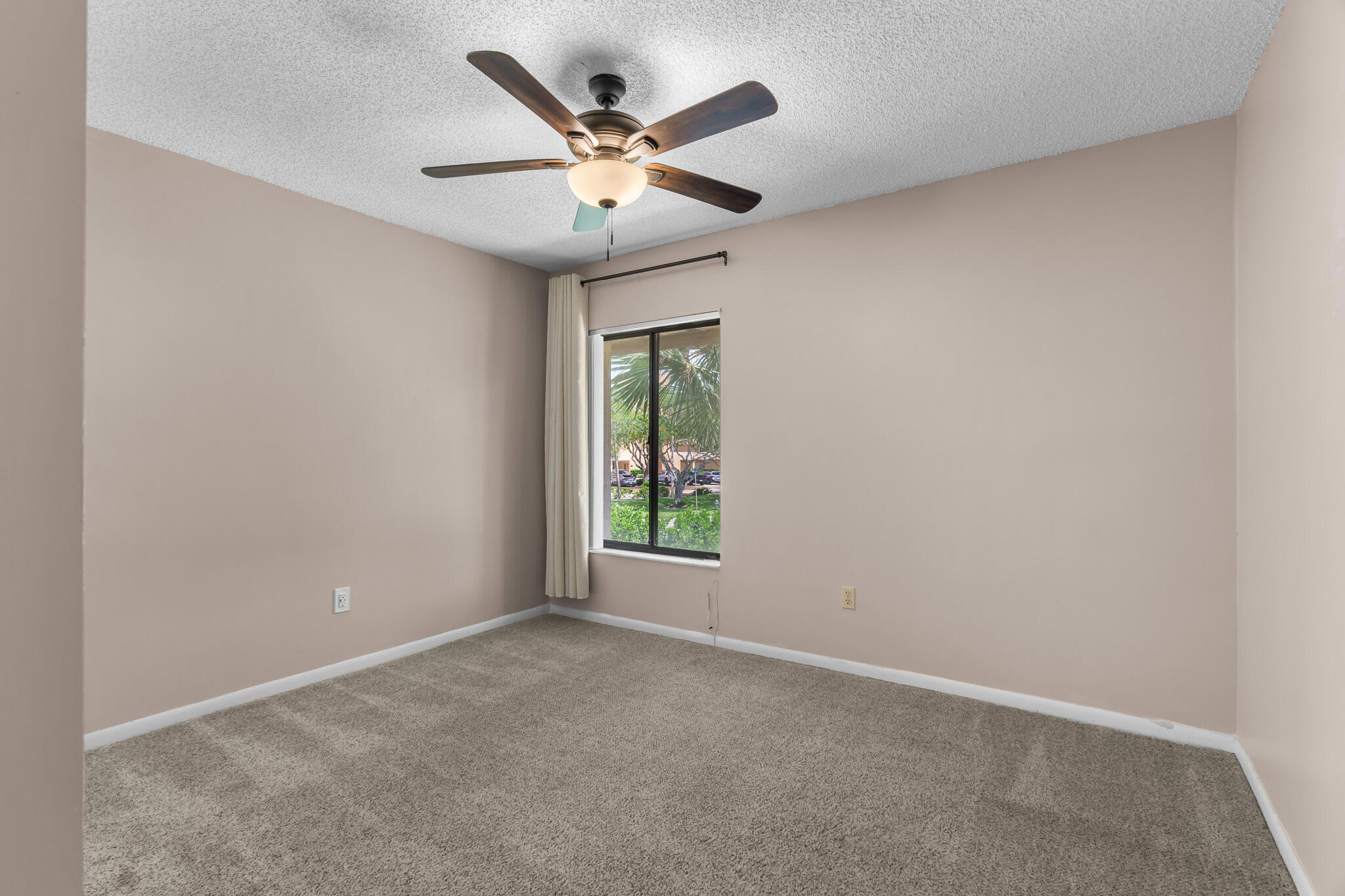 5201 West Club Circle, Unit 203 Boca Raton, FL 33487 - Photo 19 of 28 DSC06293