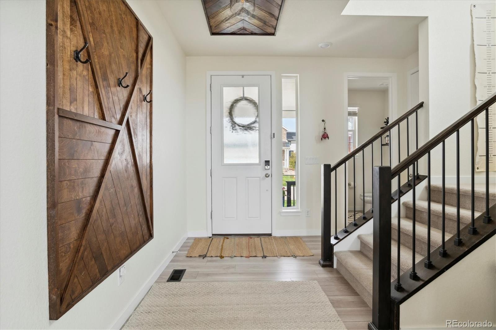 1142 Williams Loop Elizabeth, CO 80107 - Photo 6 of 38 a view of entryway