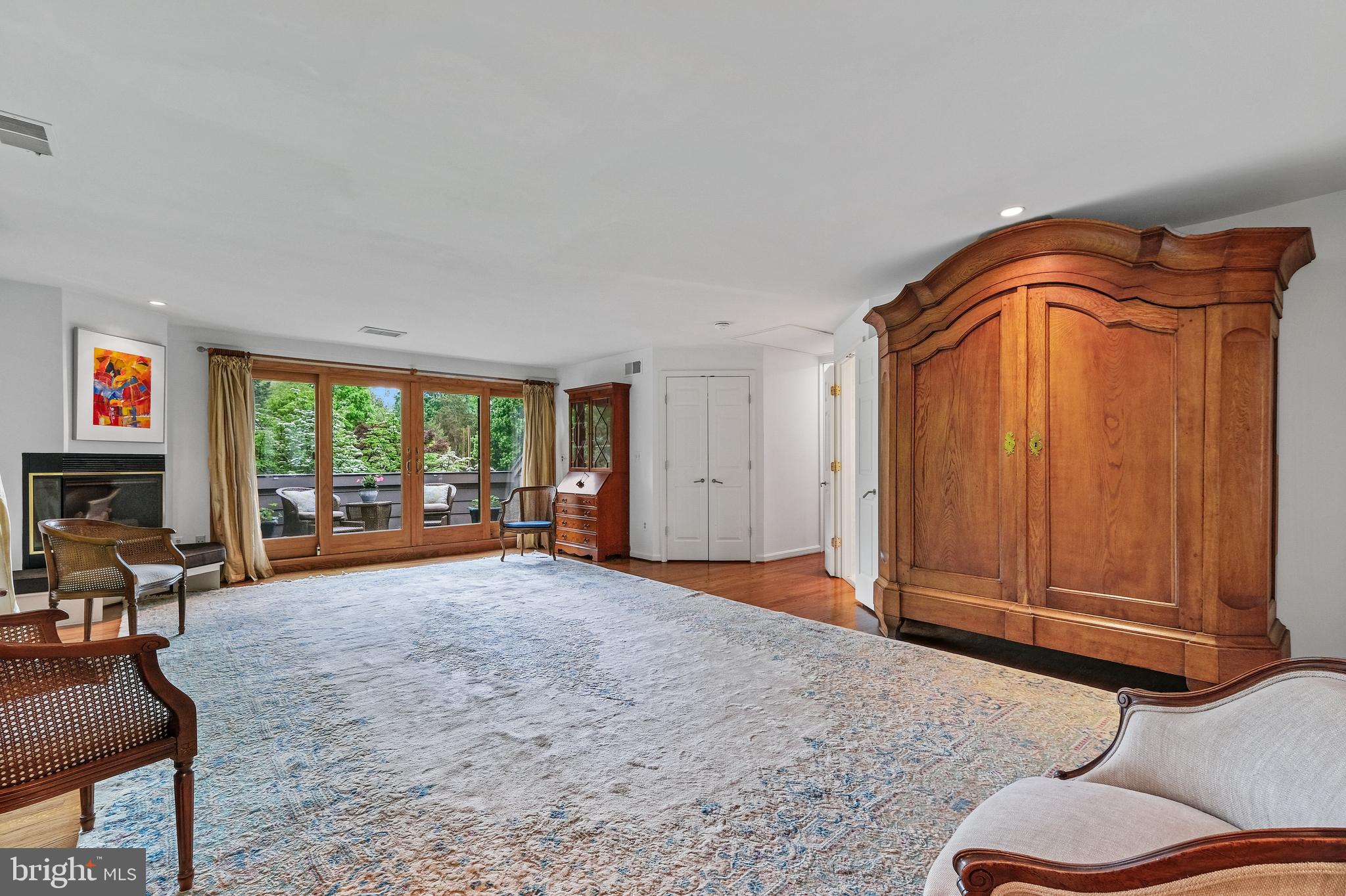 8317 Comanche Court Bethesda, MD 20817 - Photo 38 of 86 Huge living area