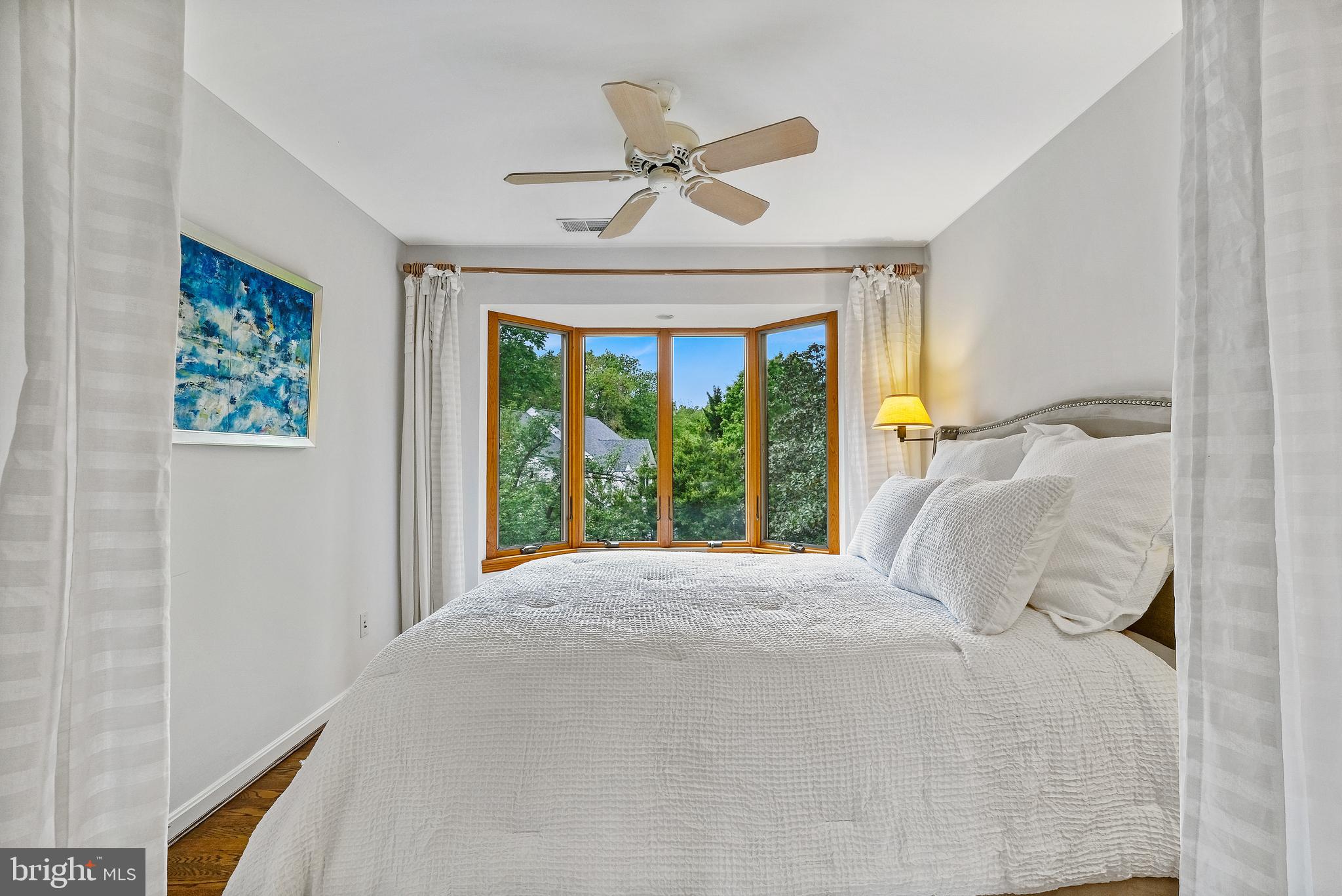 8317 Comanche Court Bethesda, MD 20817 - Photo 41 of 86 Dreamy primary bedroom alcove