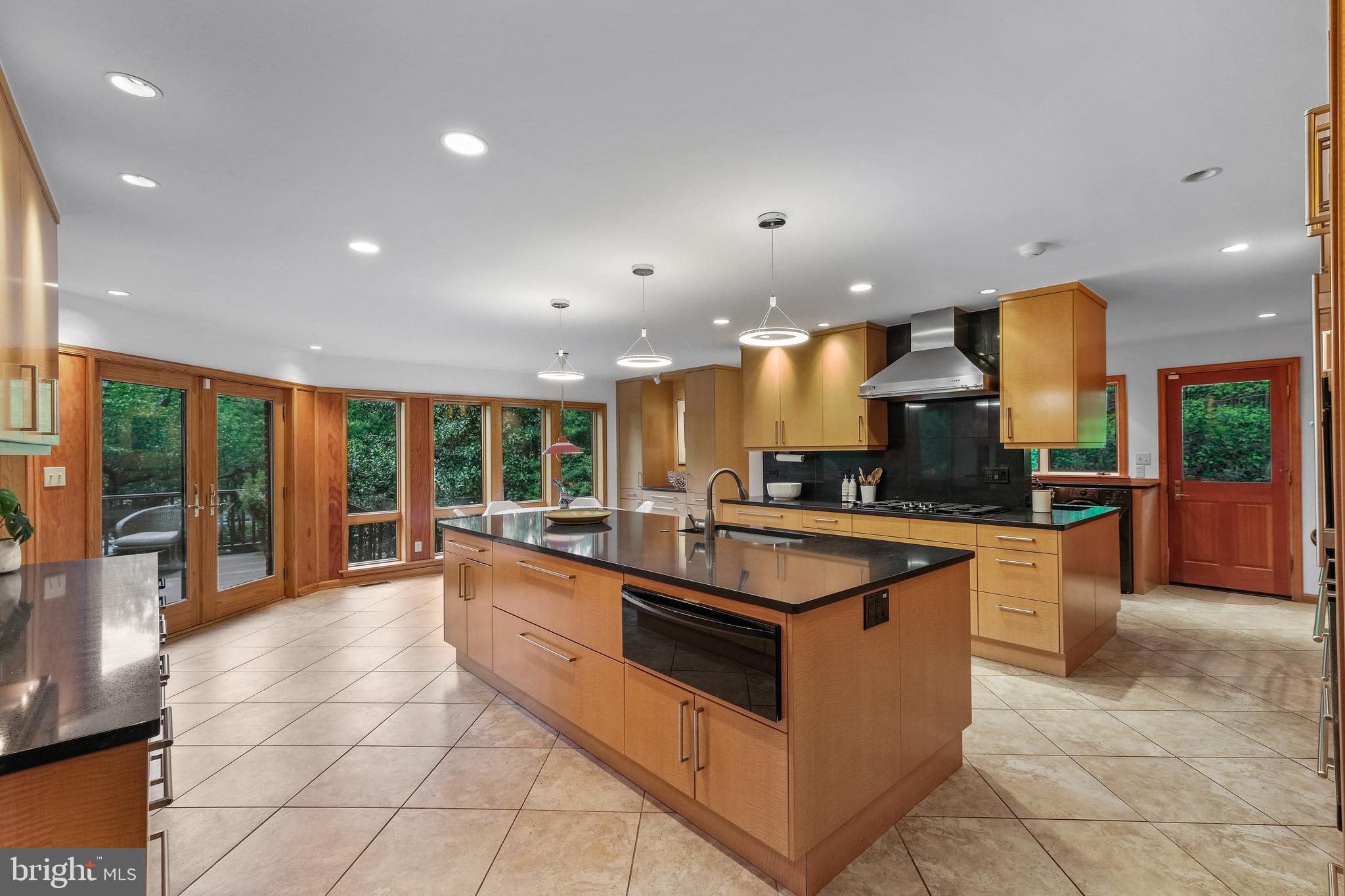 8317 Comanche Court Bethesda, MD 20817 - Photo 7 of 86 Stunning Kitchen Expansion