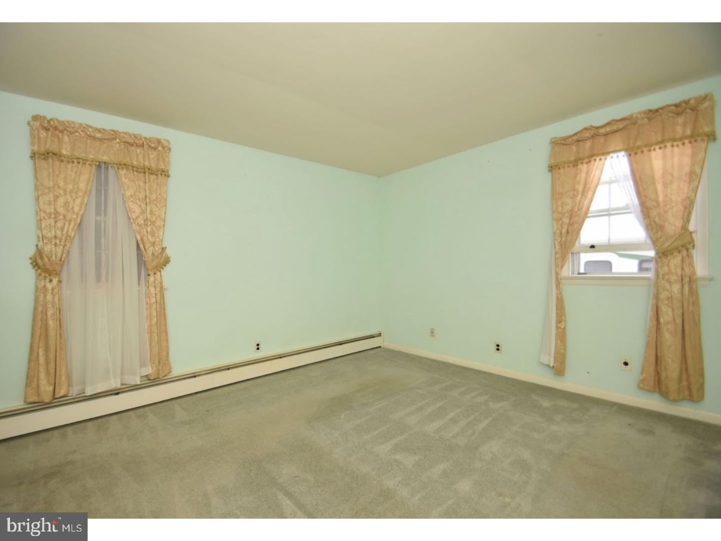 302 Crestview Road Lansdale, PA 19446 - Photo 13 of 25 Bedroom - Main