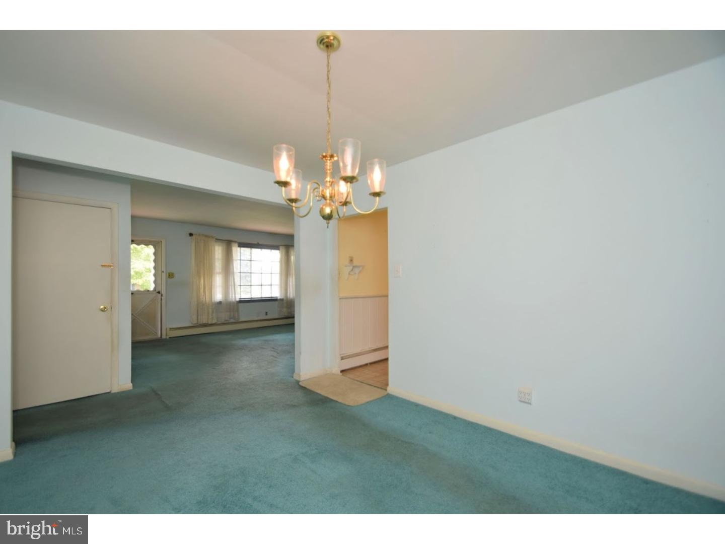 302 Crestview Road Lansdale, PA 19446 - Photo 8 of 25 Dining Room