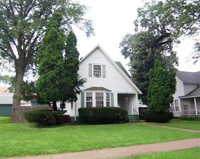 1910 Pershing Boulevard Clinton, IA 52732 - Photo 1 of 15 Gallery Image 1