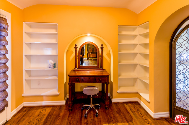 6861 Iris Circle Los Angeles, CA 90068 - Photo 23 of 24