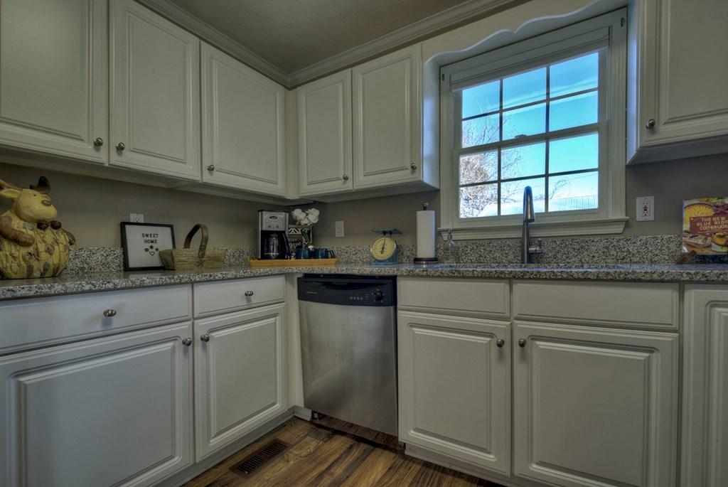 99 Kingtown Street McCaysville, GA 30555 - Photo 20 of 44