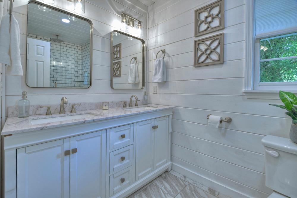 99 Kingtown Street McCaysville, GA 30555 - Photo 6 of 44