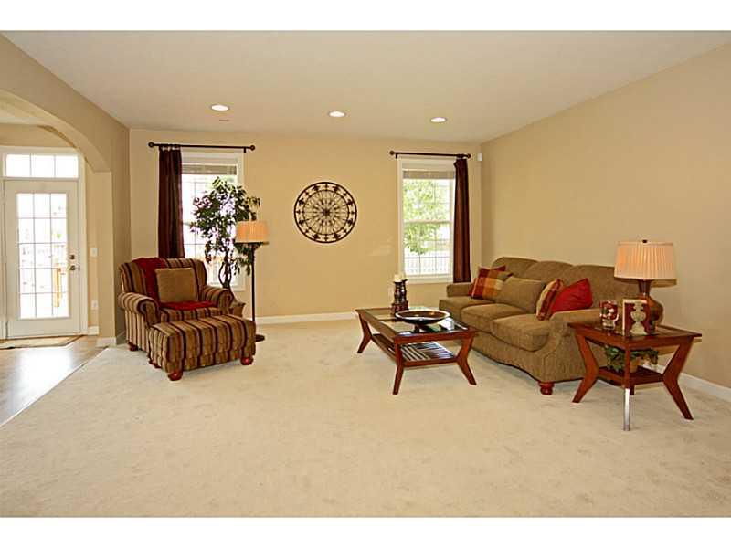 12261 Wolverton Way Fishers, IN 46037 - Photo 9 of 24 Gallery Image 9