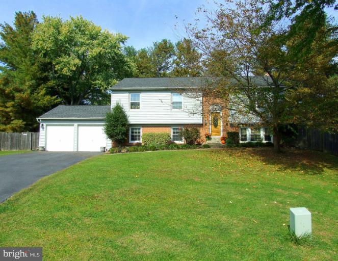 17409 Chiswell Road Poolesville, MD 20837 - Photo 2 of 30 Exterior (Front)