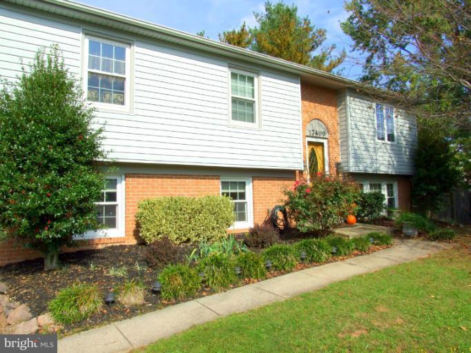 17409 Chiswell Road Poolesville, MD 20837 - Photo 3 of 30 Exterior (Front)