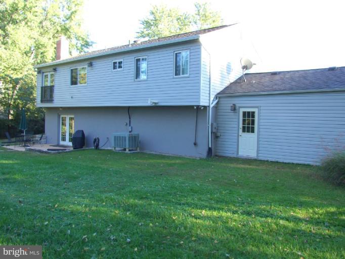 17409 Chiswell Road Poolesville, MD 20837 - Photo 25 of 30 Exterior (Rear)