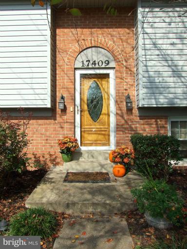 17409 Chiswell Road Poolesville, MD 20837 - Photo 30 of 30 Exterior (Front)
