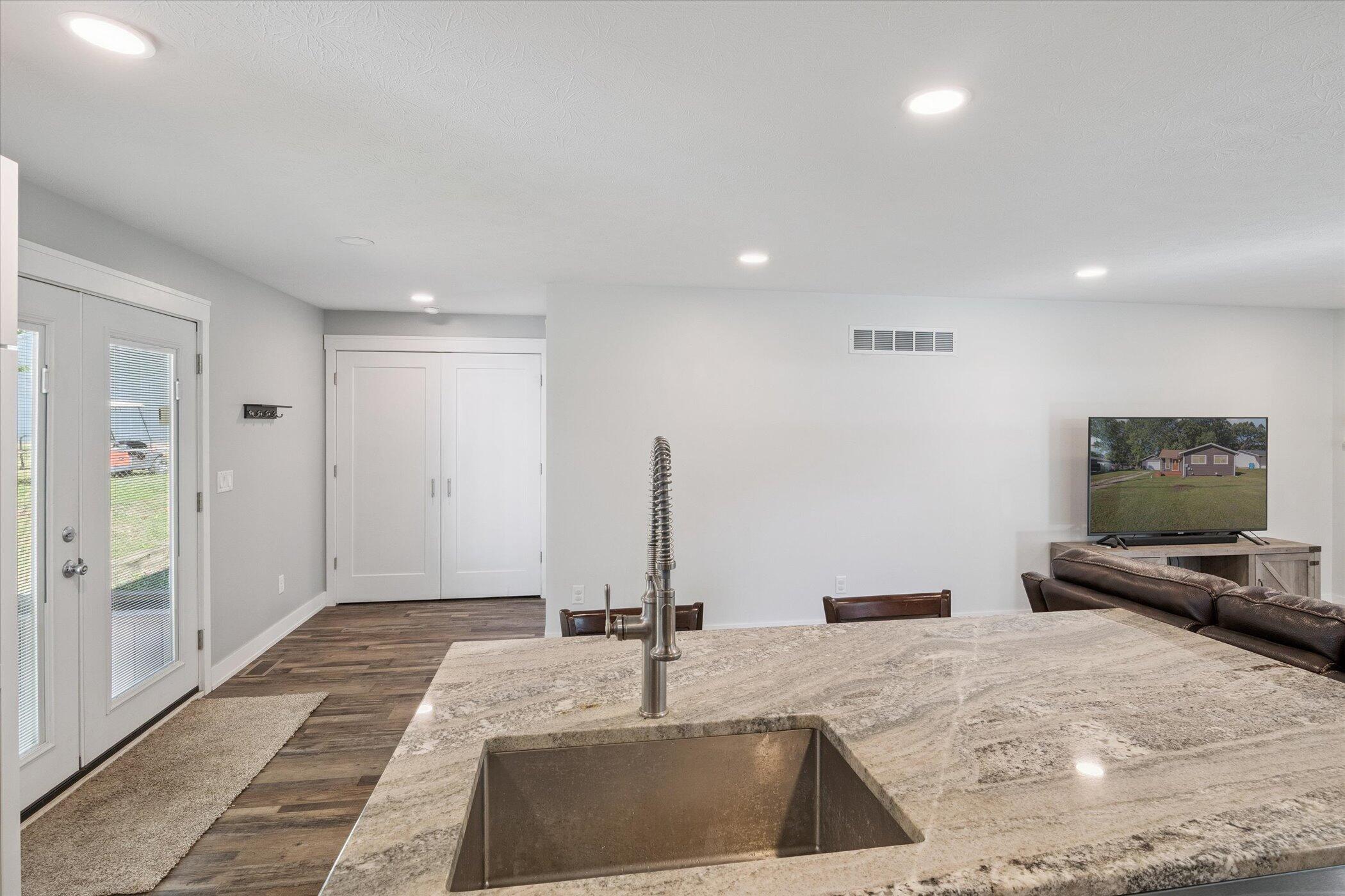 1394 Huntly Road Niles, MI 49120 - Photo 13 of 37 Kitchen