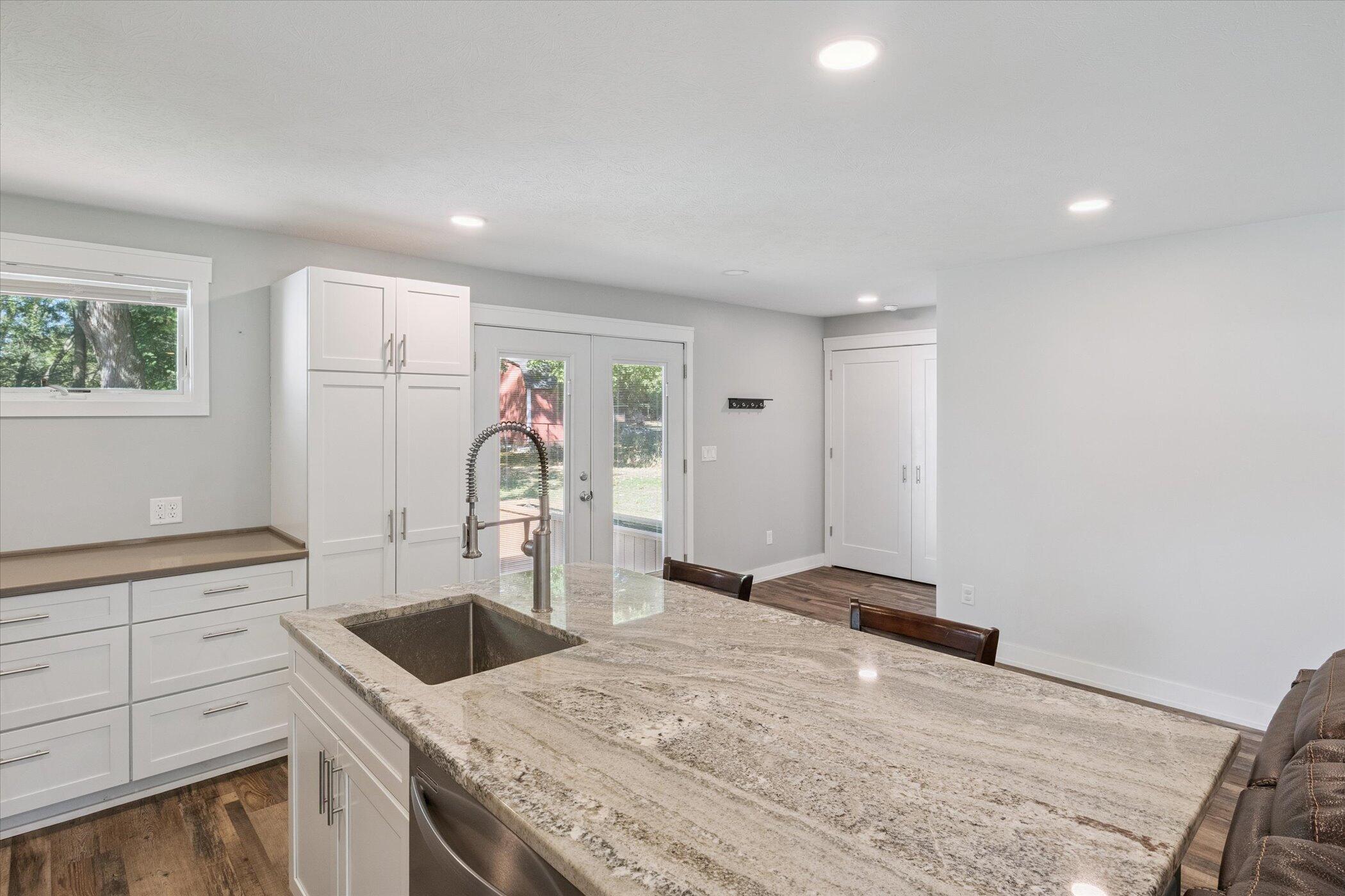 1394 Huntly Road Niles, MI 49120 - Photo 14 of 37 Kitchen